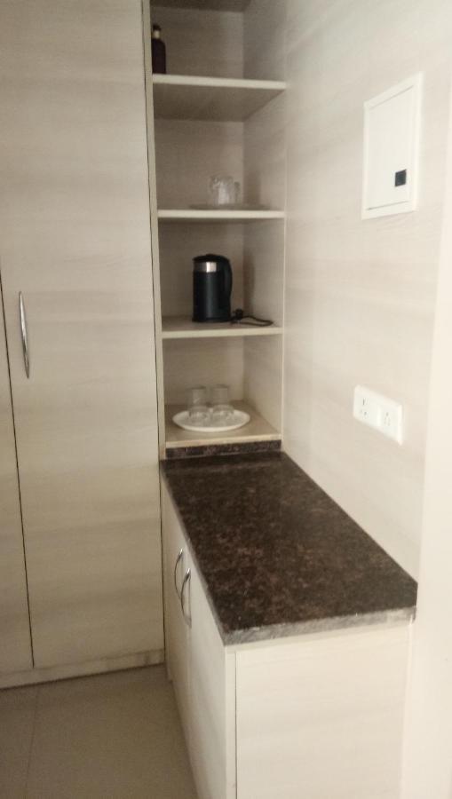 Apartamento Omaxe Krishna Aavas Vrindāvan Habitación foto